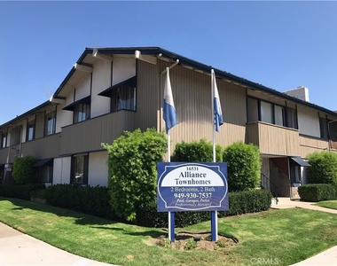 16531 Alliance Avenue - Photo Thumbnail 7