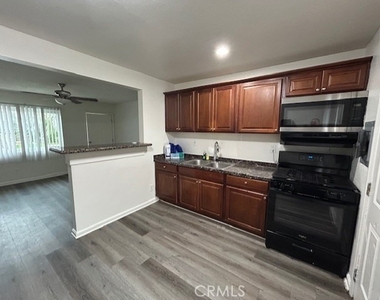 37067 Bankside Drive - Photo Thumbnail 6
