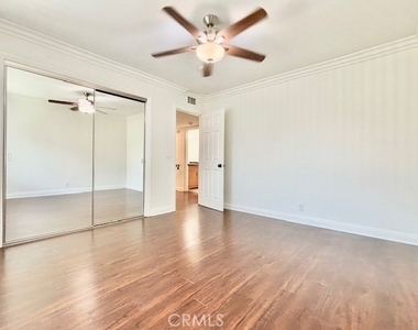 2558 Orange Avenue - Photo Thumbnail 30