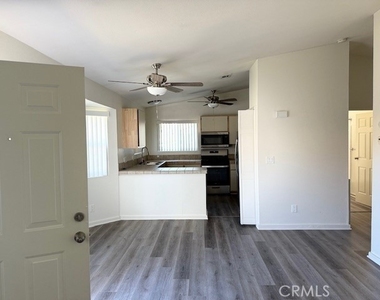 79700 Avenue 42 - Photo Thumbnail 13