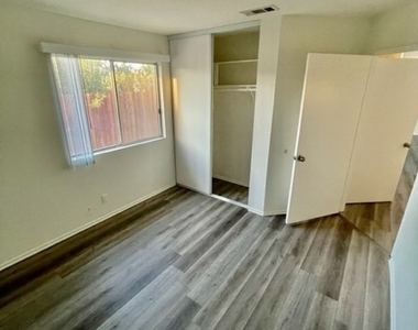 79400 Avenue 42 - Photo Thumbnail 12