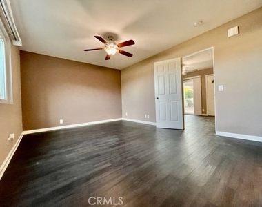 36953 Bankside Drive - Photo Thumbnail 9