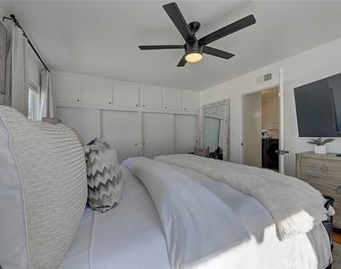 444 N Shattuck Place - Photo Thumbnail 52