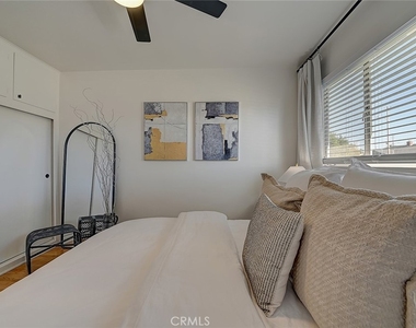 444 N Shattuck Place - Photo Thumbnail 27
