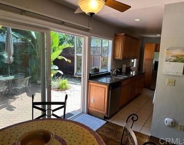 471 Bay Meadows Way - Photo Thumbnail 6