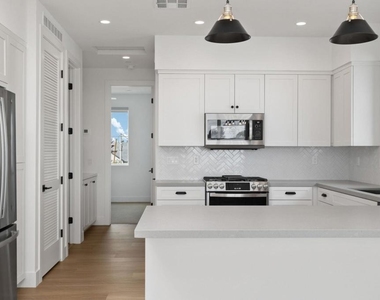 1216 Stonemark Place - Photo Thumbnail 6
