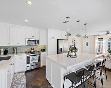 637 Saint Anns Drive - Photo Thumbnail 1