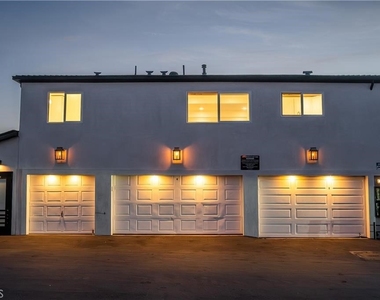 577 S Ramona #e - Photo Thumbnail 31