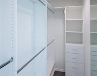 577 S Ramona #e - Photo Thumbnail 23