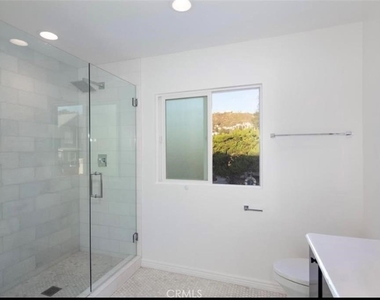 577 S Ramona #e - Photo Thumbnail 27