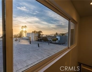 577 S Ramona #e - Photo Thumbnail 18