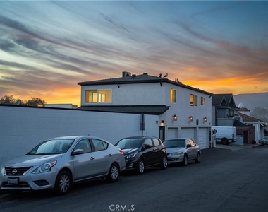577 S Ramona #e - Photo Thumbnail 32