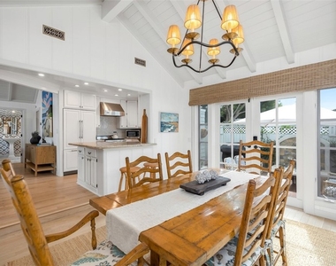 501 Lombardy Lane - Photo Thumbnail 12