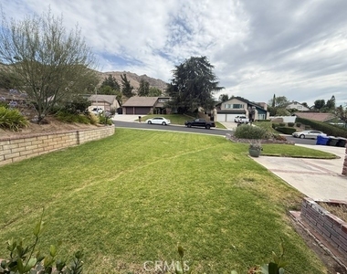 23058 Peacock Court - Photo Thumbnail 38