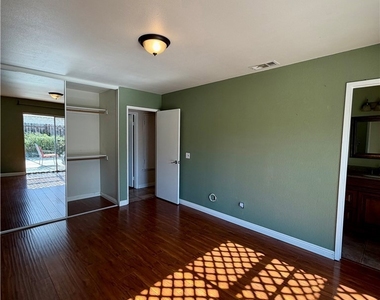 10311 Oak Bark - Photo Thumbnail 7