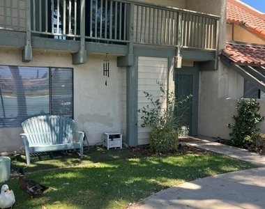 1464 Camelot Drive - Photo Thumbnail 17