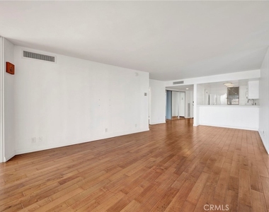 4314 Marina City Drive - Photo Thumbnail 20