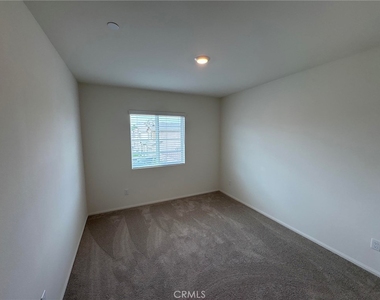 27548 Luna Avenue - Photo Thumbnail 14