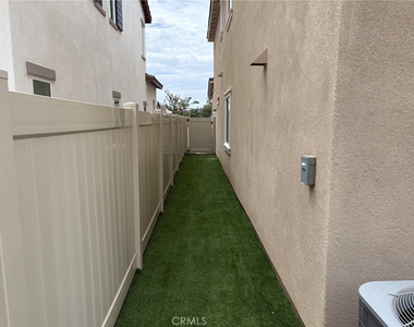 27548 Luna Avenue - Photo Thumbnail 24