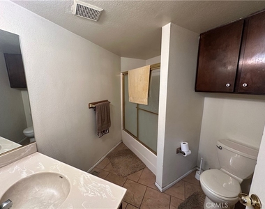 600 Summit Boulevard - Photo Thumbnail 21