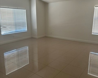 12811 Cimarron - Photo Thumbnail 1