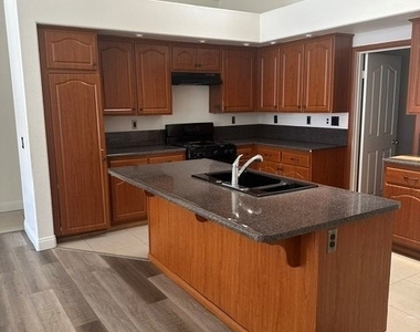 12811 Cimarron - Photo Thumbnail 5