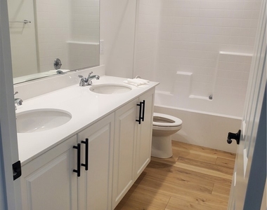 13328 Macaw Place - Photo Thumbnail 8