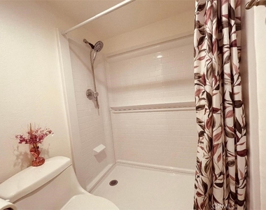 4304 Walnut Street - Photo Thumbnail 10