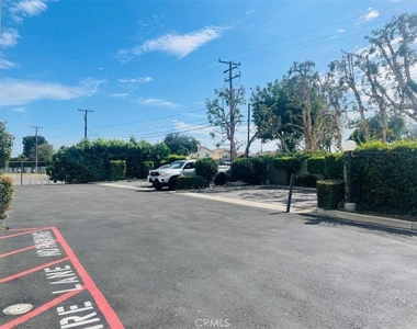 4304 Walnut Street - Photo Thumbnail 15