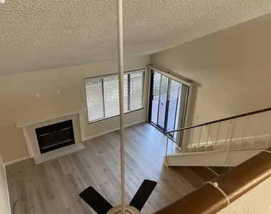 5835 Yawl Street - Photo Thumbnail 5