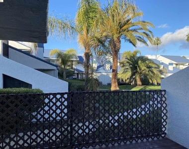5835 Yawl Street - Photo Thumbnail 9