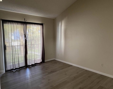 5835 Yawl Street - Photo Thumbnail 6