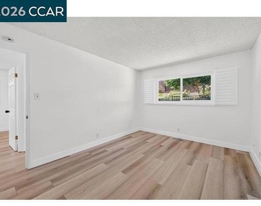 1217 Mission Dr - Photo Thumbnail 8