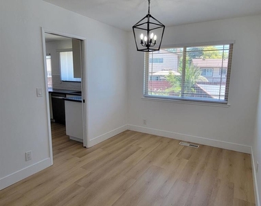 2210 Sierra Court - Photo Thumbnail 4