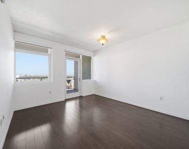 3785 Wilshire Boulevard - Photo Thumbnail 20