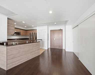 3785 Wilshire Boulevard - Photo Thumbnail 2