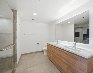 3785 Wilshire Boulevard - Photo Thumbnail 23