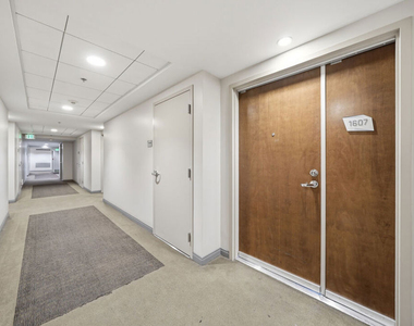 3785 Wilshire Boulevard - Photo Thumbnail 35
