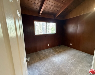 42995 Sunset Drive - Photo Thumbnail 14