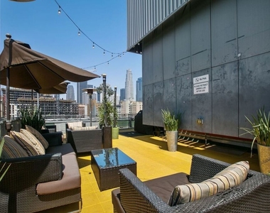 738 S Los Angeles Street - Photo Thumbnail 15