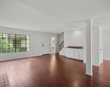 417 N Alhambra Avenue - Photo Thumbnail 5