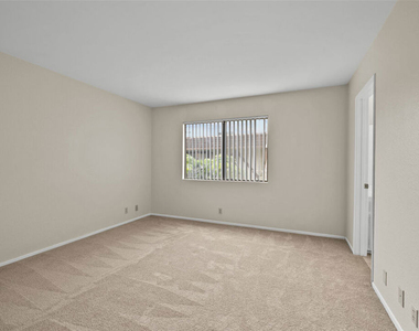 417 N Alhambra Avenue - Photo Thumbnail 16