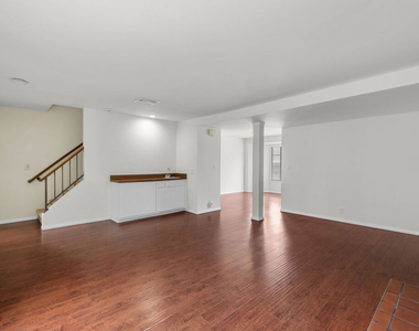 417 N Alhambra Avenue - Photo Thumbnail 3