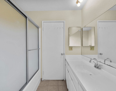 417 N Alhambra Avenue - Photo Thumbnail 20