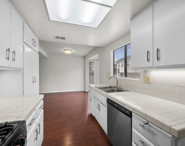 417 N Alhambra Avenue - Photo Thumbnail 13