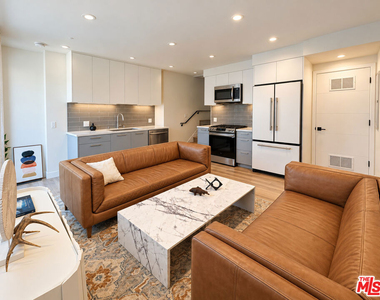 1434 N Poinsettia Place - Photo Thumbnail 1