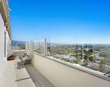 450 N Rossmore Avenue - Photo Thumbnail 45