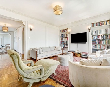 450 N Rossmore Avenue - Photo Thumbnail 16