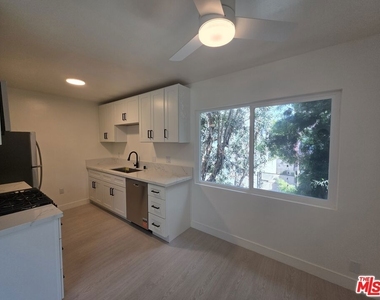 1411 Innes Place - Photo Thumbnail 40