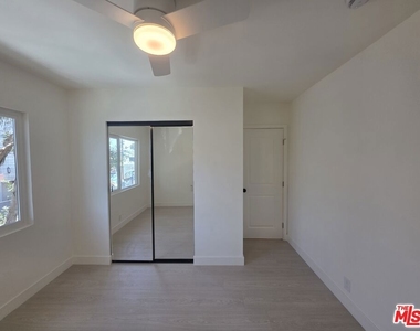 1411 Innes Place - Photo Thumbnail 8